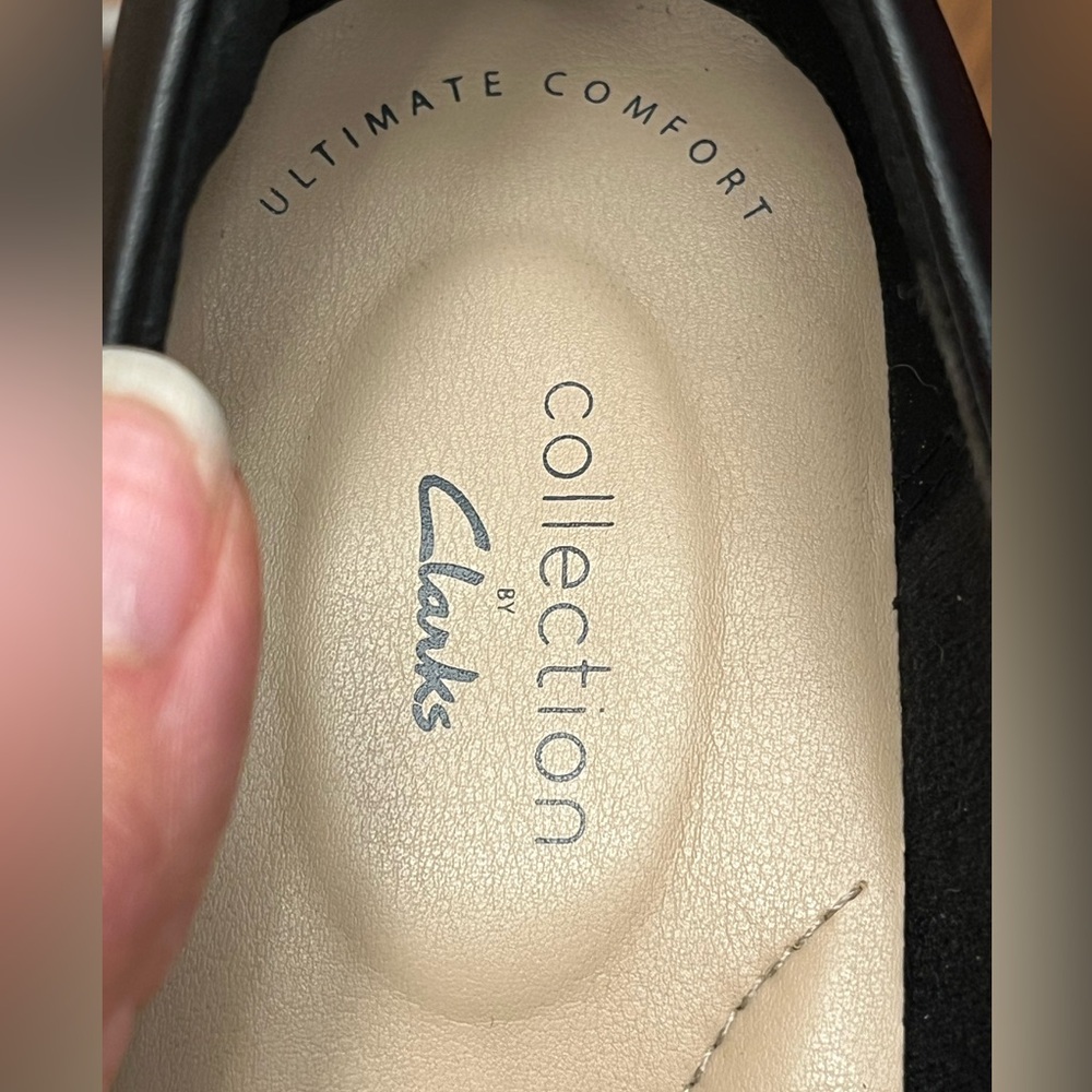 Clarks Ultimate Comfort heels/ pumps. Cushioned insole, arch support. Black. 9 - Picture 7 of 15